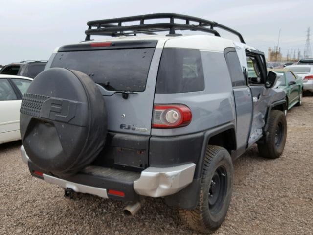 JTEBU4BF6EK205867 - 2014 TOYOTA FJ CRUISER SILVER photo 4