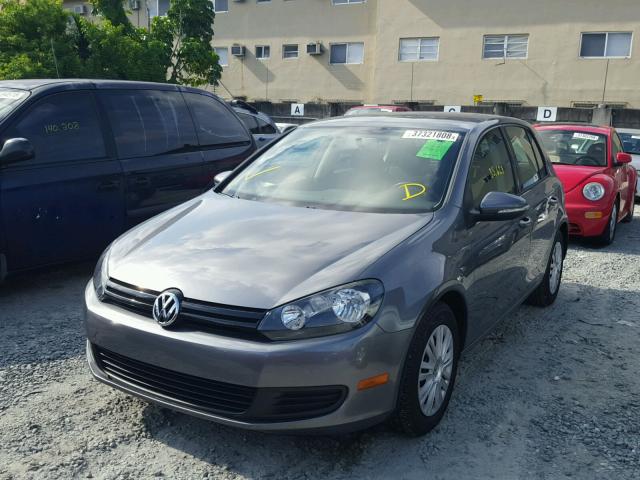 WVWDB7AJ8DW091386 - 2013 VOLKSWAGEN GOLF SILVER photo 2