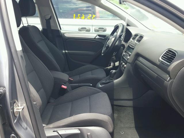 WVWDB7AJ8DW091386 - 2013 VOLKSWAGEN GOLF SILVER photo 5