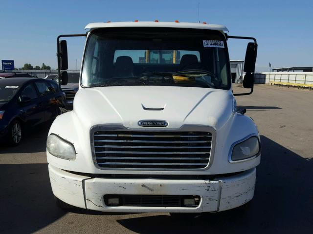 1FVACVDK68HZ43659 - 2008 FREIGHTLINER M2 106 MED WHITE photo 9