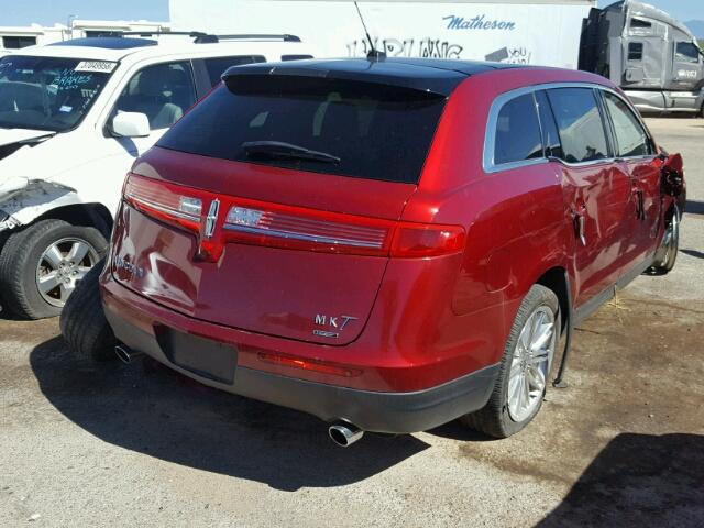 2LMHJ5AT5DBL58883 - 2013 LINCOLN MKT RED photo 4