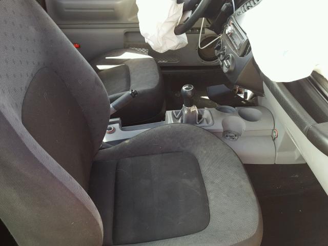 3VWCA21C8XM414775 - 1999 VOLKSWAGEN NEW BEETLE 红色 照片 5