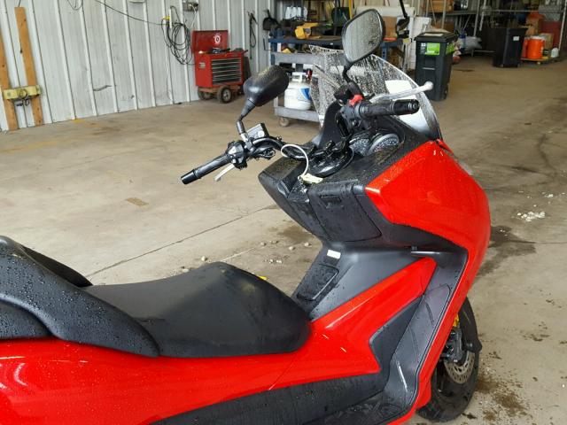 MLHNF0400E5001770 - 2014 HONDA NSS300 RED photo 5