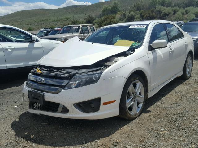 3FAHP0KC9CR175752 - 2012 FORD FUSION SPO WHITE photo 2