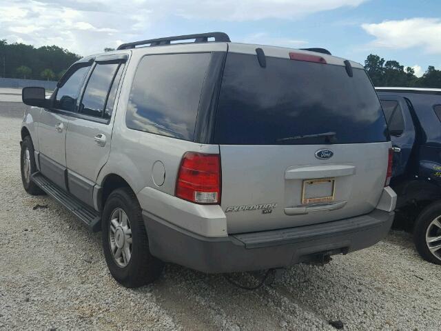 1FMPU16545LA01326 - 2005 FORD EXPEDITION SILVER photo 3