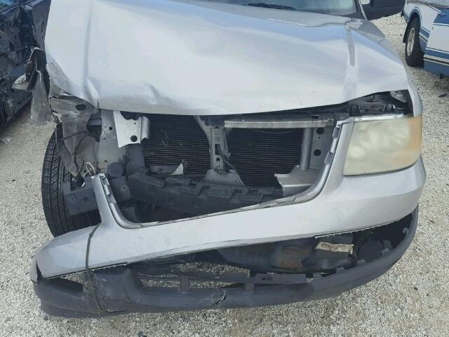 1FMPU16545LA01326 - 2005 FORD EXPEDITION SILVER photo 7