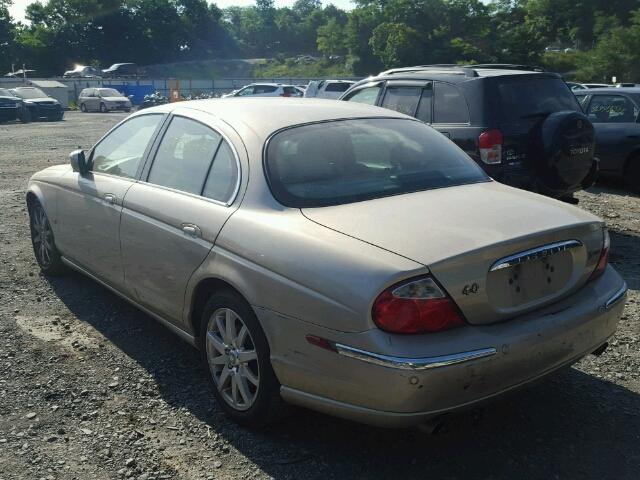 SAJDA01P11GL95083 - 2001 JAGUAR S-TYPE GOLD photo 3