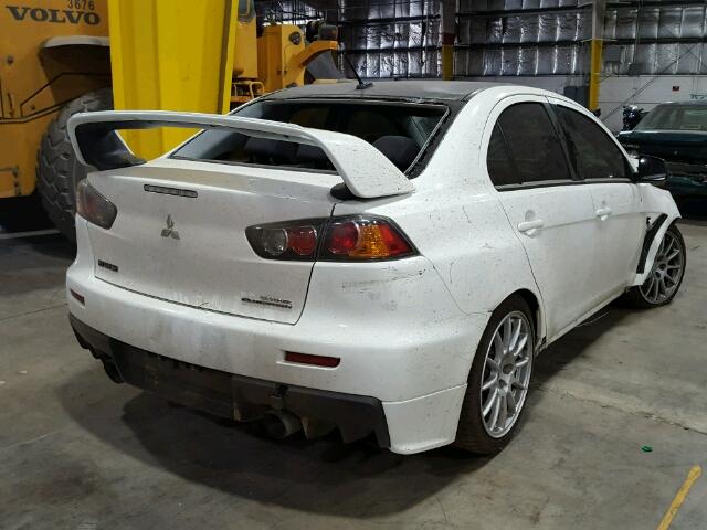 JA32W8FV4EU024650 - 2014 MITSUBISHI LANCER EVO WHITE photo 4