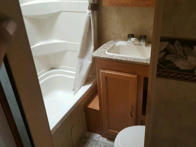 4YDT30B2787201610 - 2008 KEYSTONE HORNET TWO TONE photo 9