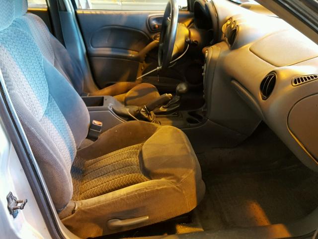 1G2NF52F22C219082 - 2002 PONTIAC GRAND AM S SILVER photo 5