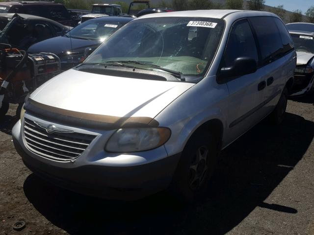 1C4GJ253X2B542210 - 2002 CHRYSLER VOYAGER GRAY photo 2