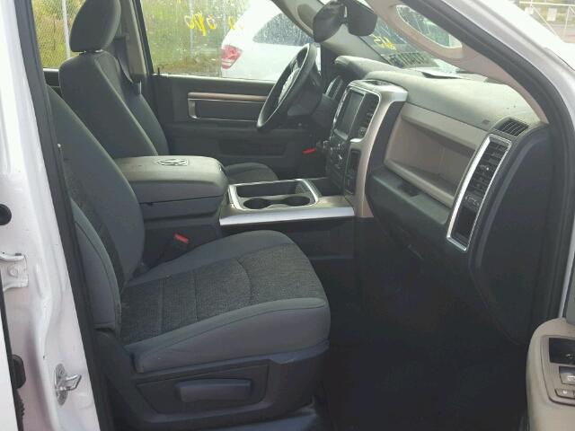 1C6RR7LT8GS317994 - 2016 RAM 1500 SLT WHITE photo 5