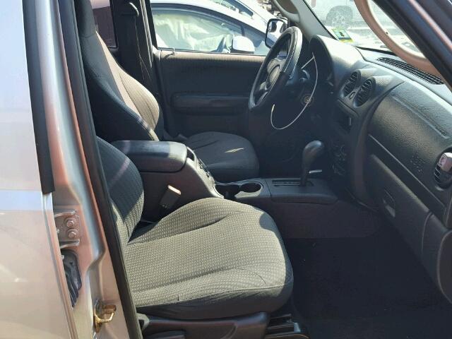 1J4GL48K72W146313 - 2002 JEEP LIBERTY SILVER photo 5