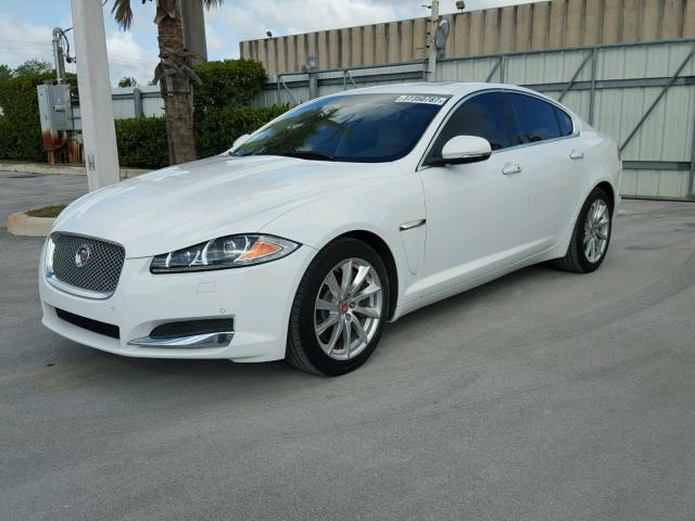 SAJWA0FS9FPU61859 - 2015 JAGUAR XF PREMIUM WHITE photo 2