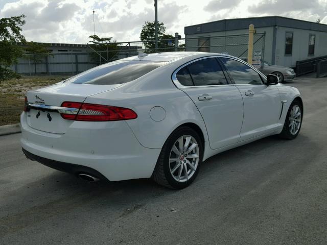 SAJWA0FS9FPU61859 - 2015 JAGUAR XF PREMIUM WHITE photo 4