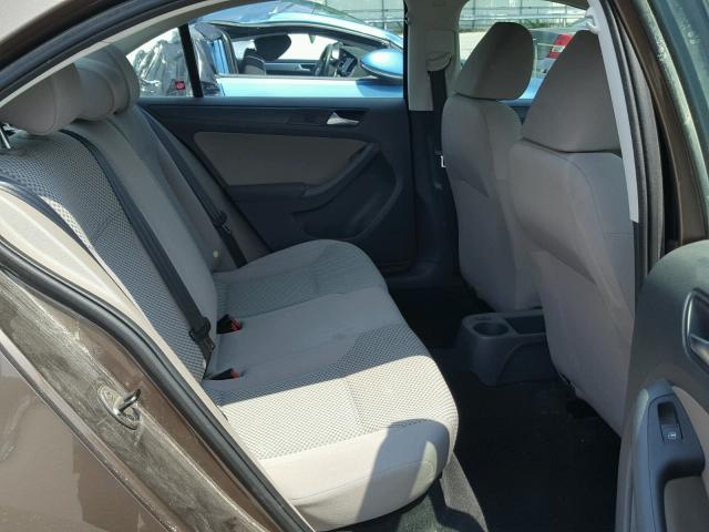 3VW1K7AJ6CM407141 - 2012 VOLKSWAGEN JETTA BASE 棕色 照片 6