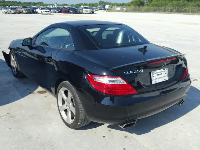 WDDPK4HA1CF035134 - 2012 MERCEDES-BENZ SLK 250 BLACK photo 3