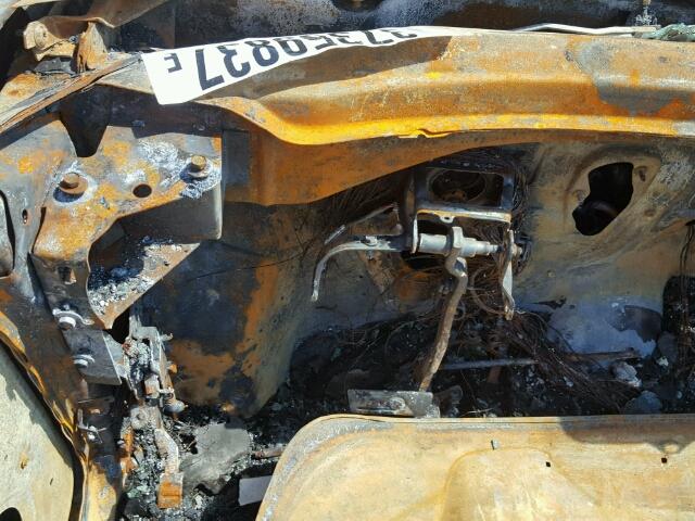 2G2WS522441104859 - 2004 PONTIAC GRAND PRIX BURN photo 8