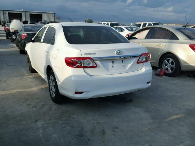 5YFBU4EE7CP009703 - 2012 TOYOTA COROLLA BA WHITE photo 3