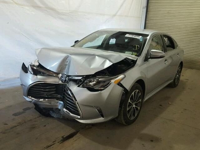 4T1BK1EB0JU288031 - 2018 TOYOTA AVALON XLE SILVER photo 2
