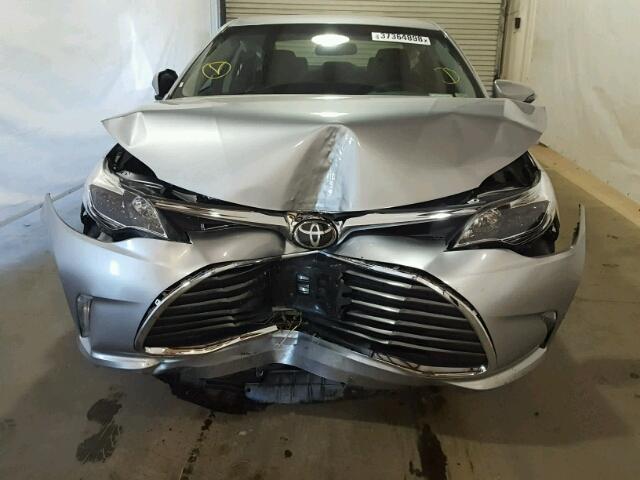 4T1BK1EB0JU288031 - 2018 TOYOTA AVALON XLE SILVER photo 9