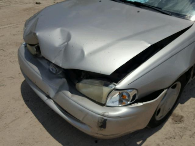 1Y1SK52812Z409668 - 2002 CHEVROLET GEO PRIZM 金色 照片 9