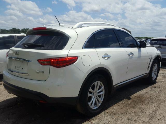 JN8CS1MW1GM750252 - 2016 INFINITI QX70 WHITE photo 4