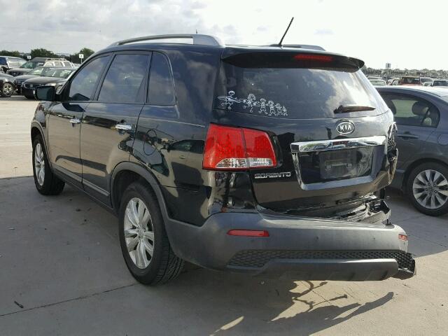 5XYKU4A17BG018701 - 2011 KIA SORENTO EX BLACK photo 3