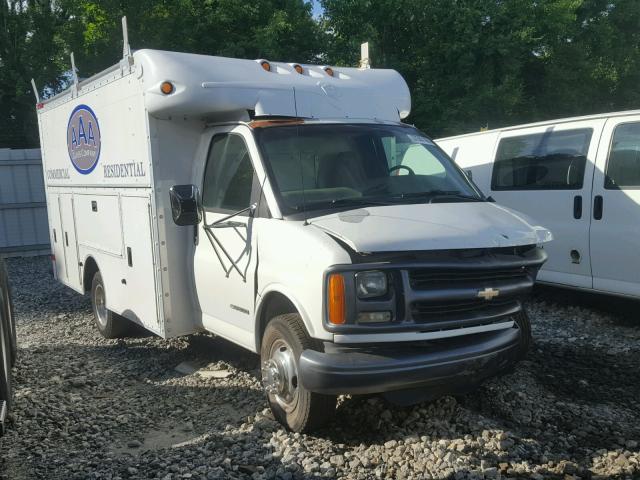 1GBJG31RX11216470 - 2001 CHEVROLET EXPRESS CU WHITE photo 1