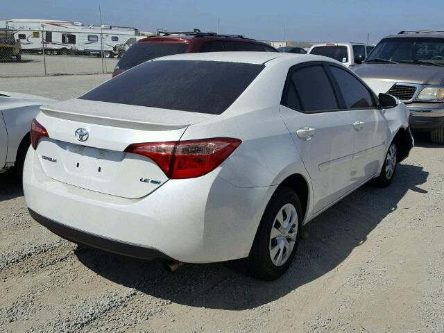 5YFBPRHE1HP591448 - 2017 TOYOTA COROLLA LE WHITE photo 4