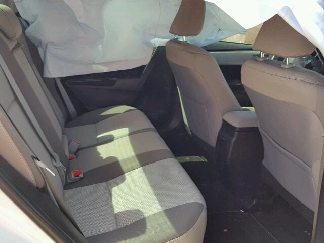 5YFBPRHE1HP591448 - 2017 TOYOTA COROLLA LE 白色 照片 6