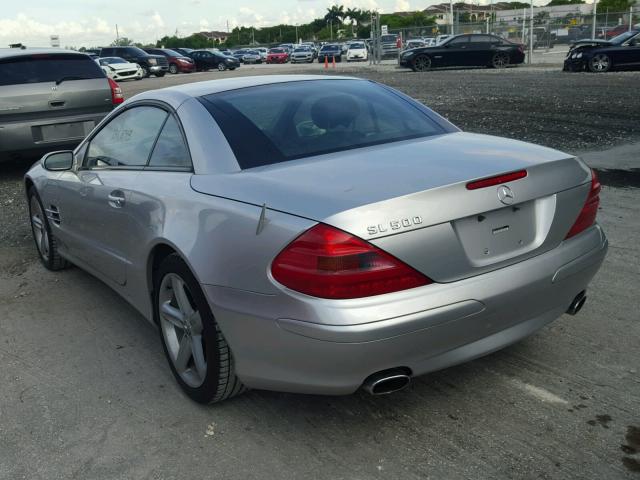 WDBSK75F24F081075 - 2004 MERCEDES-BENZ SL 500 SILVER photo 3