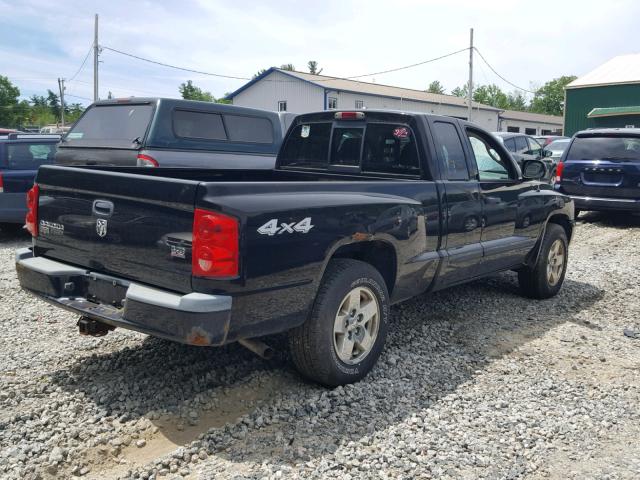 1D7HW52NX6S509328 - 2006 DODGE DAKOTA LAR BLACK photo 4