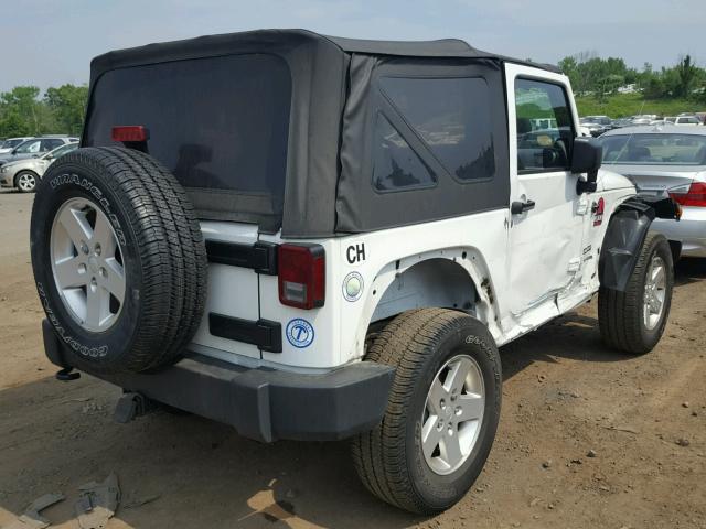1C4AJWAG3DL596662 - 2013 JEEP WRANGLER S WHITE photo 4
