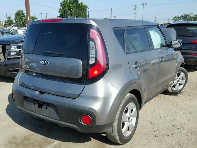 KNDJN2A25H7436170 - 2017 KIA SOUL GRAY photo 4