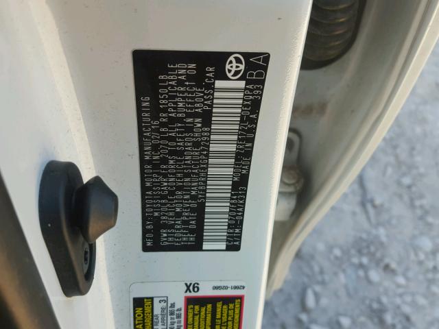 5YFBPRHEXGP472988 - 2016 TOYOTA COROLLA EC 白色 照片 10