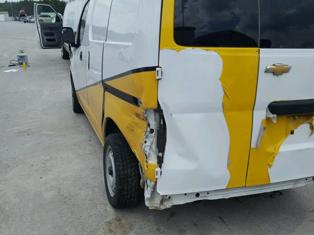 3N63M0YN6FK695276 - 2015 CHEVROLET CITY EXPRE TWO TONE photo 9