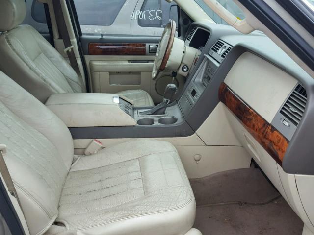 5LMFU27R74LJ15545 - 2004 LINCOLN NAVIGATOR ოქროსფერი ფოტო 5