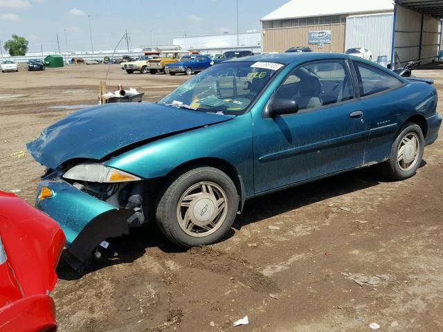 1G1JC1249VM158203 - 1997 CHEVROLET CAVALIER B GREEN photo 2