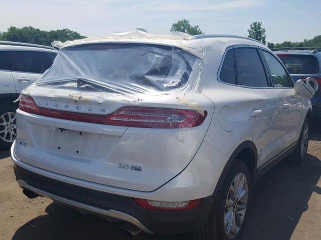 5LMCJ2D94GUJ08180 - 2016 LINCOLN MKC SELECT WHITE photo 4