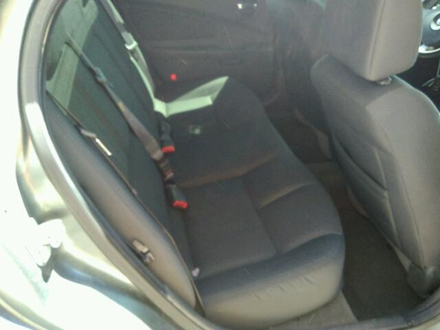 2G2WP522641332363 - 2004 PONTIAC GRAND PRIX GRAY photo 6