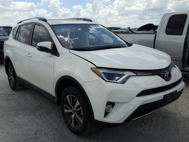 JTMWFREV4JJ723640 - 2018 TOYOTA RAV4 ADVEN WHITE photo 1