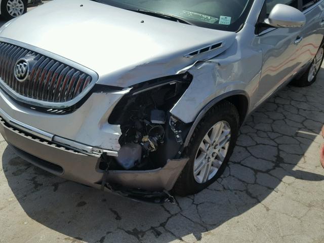 5GAKRAED3CJ421808 - 2012 BUICK ENCLAVE SILVER photo 9