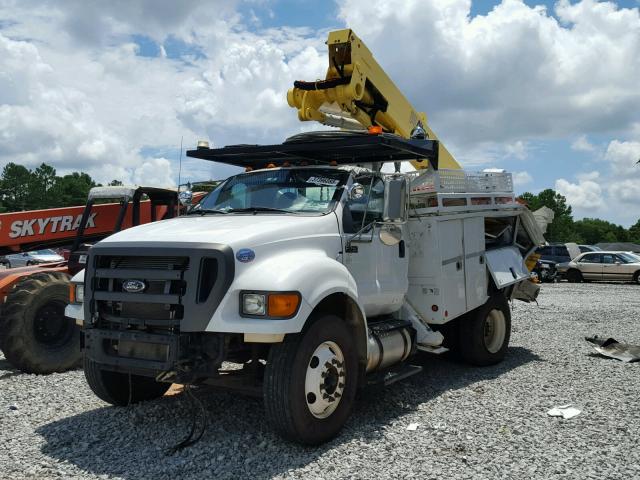 3FRXF7FL5DV037729 - 2013 FORD F750 SUPER WHITE photo 2