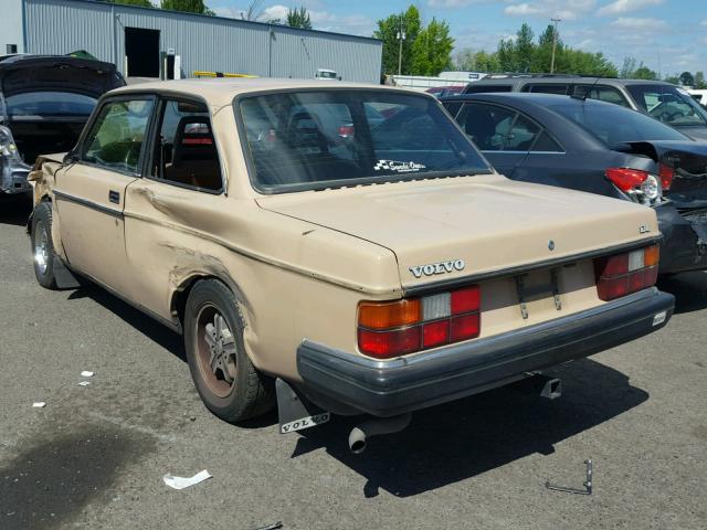 YV1AX8825E2240834 - 1984 VOLVO 242 DL TAN photo 3