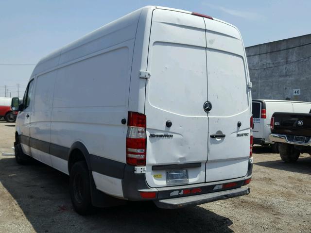 WD3PF4CC2D5737603 - 2013 MERCEDES-BENZ SPRINTER 3 WHITE photo 3