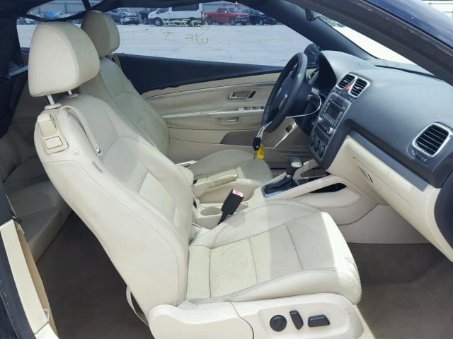 WVWDA71F27V049997 - 2007 VOLKSWAGEN EOS 2.0T S შავი ფოტო 5