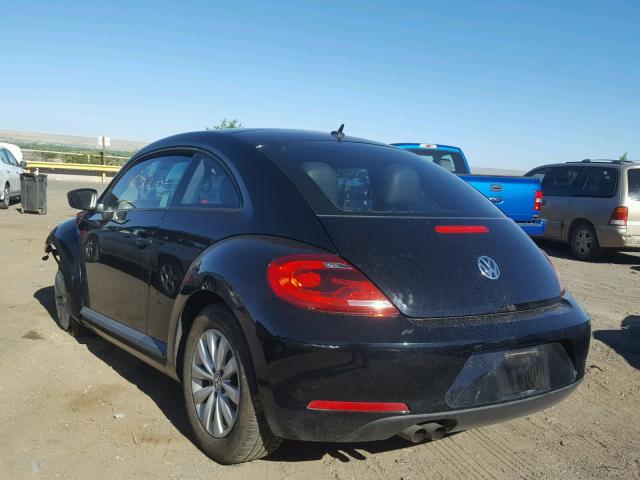 3VWF17AT6FM645134 - 2015 VOLKSWAGEN BEETLE 1.8 BLACK photo 3