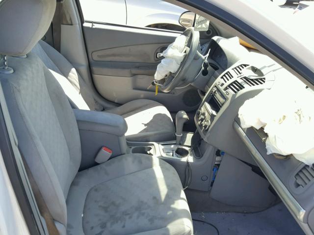 1G1ZT52814F145915 - 2004 CHEVROLET MALIBU LS WHITE photo 5