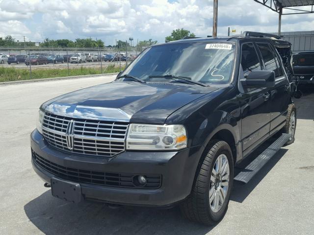 5LMJJ3H55AEJ02975 - 2010 LINCOLN NAVIGATOR 黑色 照片 2